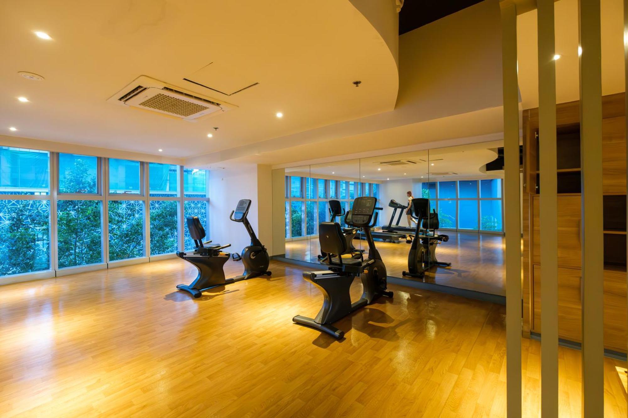 Bgc 2Br Uptown Parksuites With Balcony And Bathtub Manila Eksteriør bilde